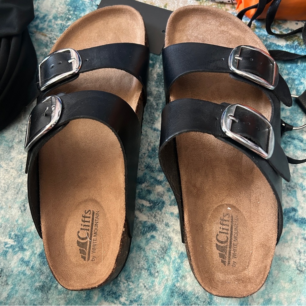 Cliffs by White Mountain Black Double-Buckle Sandals